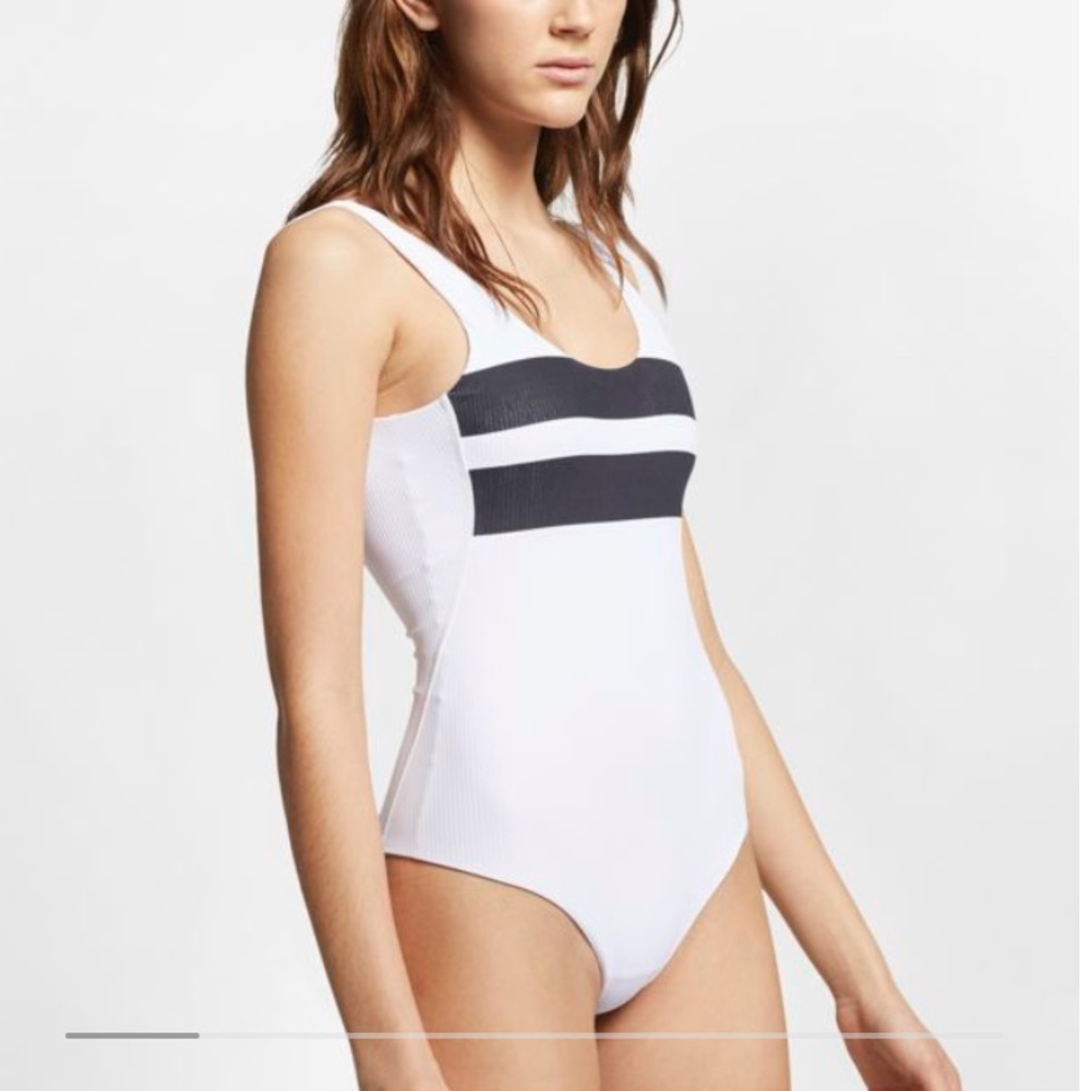 New Hurley quick dry block party XL